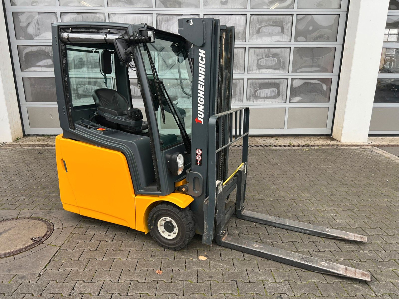 Jungheinrich EFG 215 / Triplex: 4.25m! / SS / 1.285h / 2021 - Електрокар: снимка 2 Jungheinrich EFG 215 / Triplex: 4.25m! / SS / 1.285h / 2021 - Електрокар: снимка 2