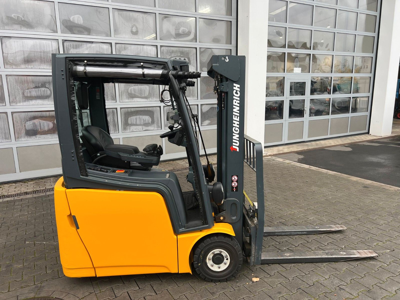 Jungheinrich EFG 215 / Triplex: 4.25m! / SS / 1.285h / 2021 - Електрокар: снимка 3 Jungheinrich EFG 215 / Triplex: 4.25m! / SS / 1.285h / 2021 - Електрокар: снимка 3