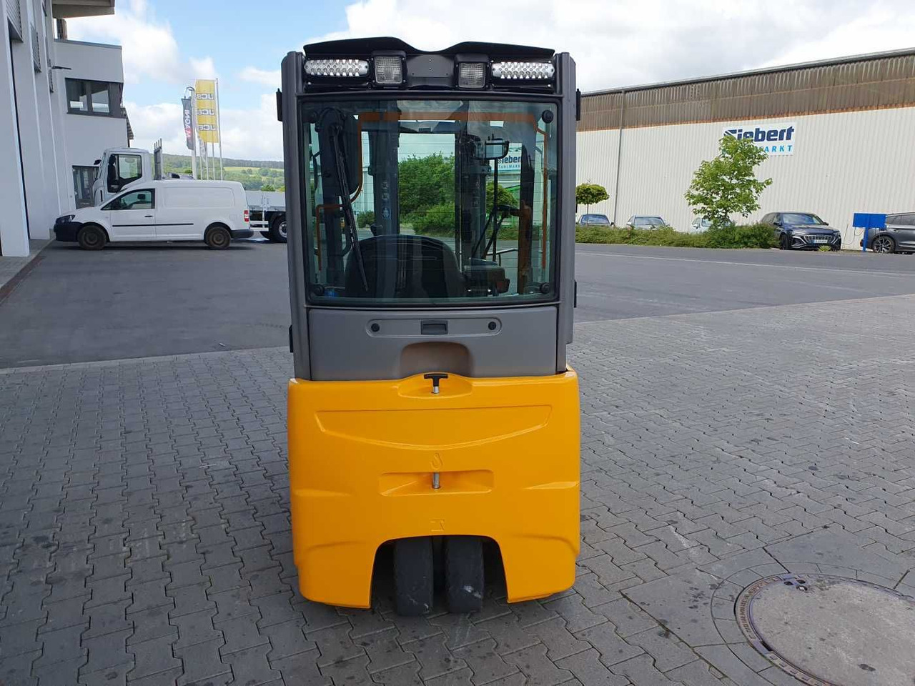 Jungheinrich EFG 215 / Triplex: 4.25m! / SS / 2.472h! / 2020 - Електрокар: снимка 5 Jungheinrich EFG 215 / Triplex: 4.25m! / SS / 2.472h! / 2020 - Електрокар: снимка 5