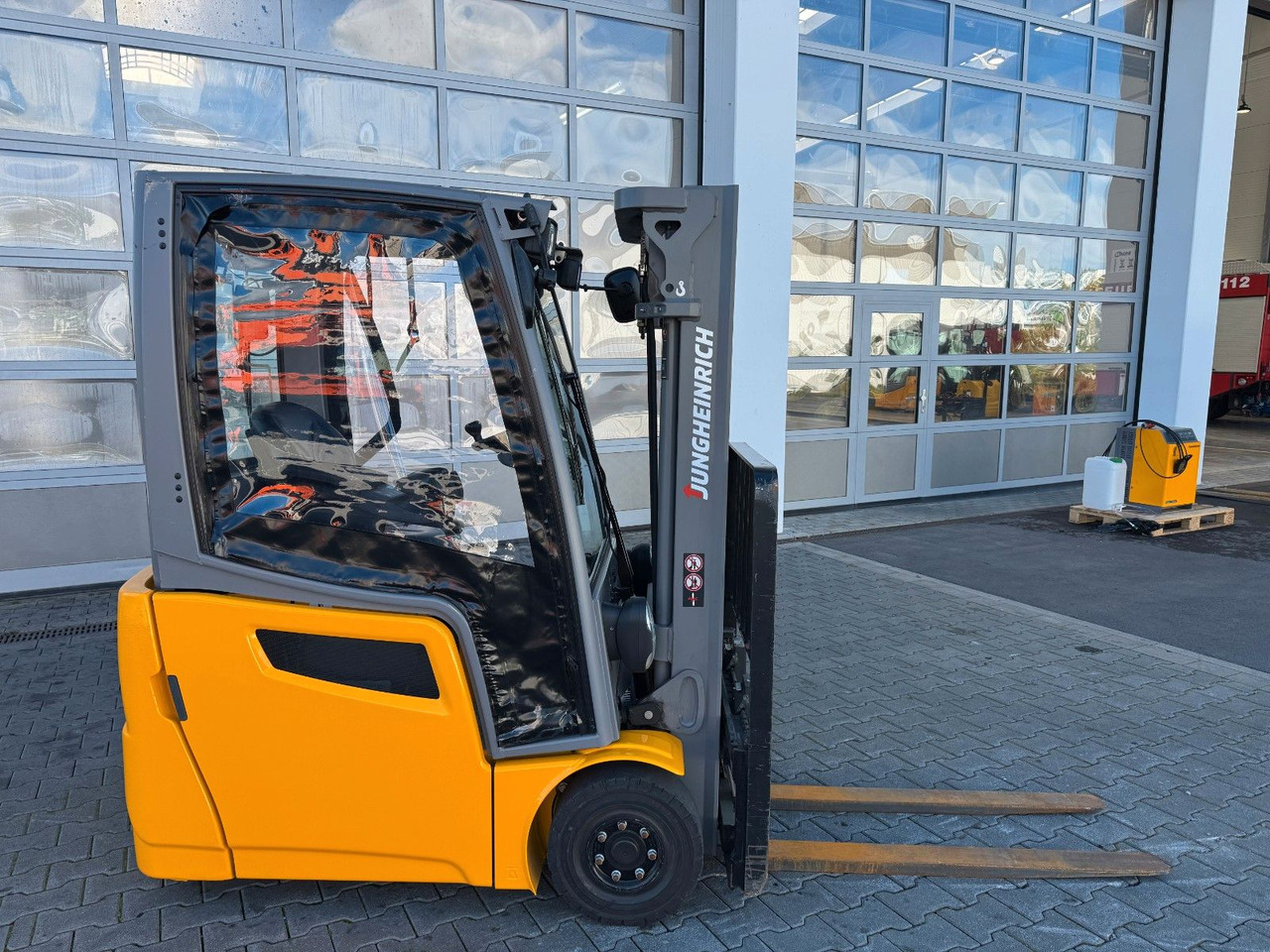 Jungheinrich EFG 215 / Triplex: 4.25m! / SS / nur 2.865h! - Електрокар: снимка 2 Jungheinrich EFG 215 / Triplex: 4.25m! / SS / nur 2.865h! - Електрокар: снимка 2