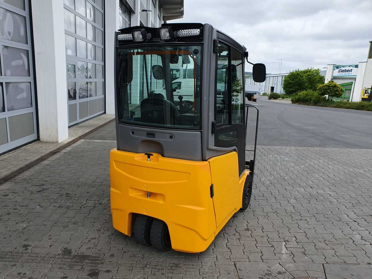 Jungheinrich EFG 215 / Triplex: 4.30m! / SS / 4.297h! - Електрокар: снимка 4 Jungheinrich EFG 215 / Triplex: 4.30m! / SS / 4.297h! - Електрокар: снимка 4