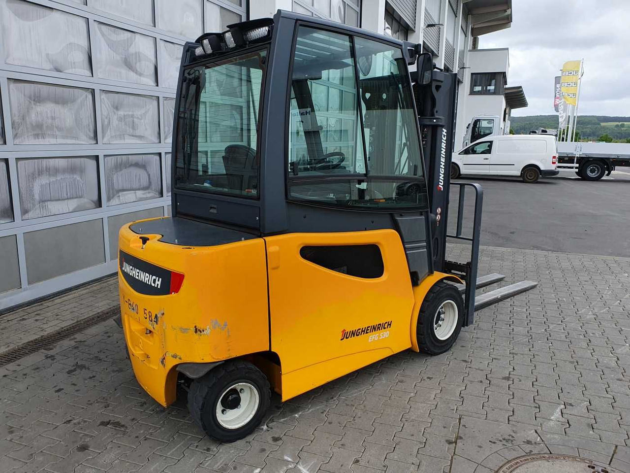 Jungheinrich EFG S30 / Triplex: 4.40m! / SS / nur 1.674h! - Електрокар: снимка 3 Jungheinrich EFG S30 / Triplex: 4.40m! / SS / nur 1.674h! - Електрокар: снимка 3