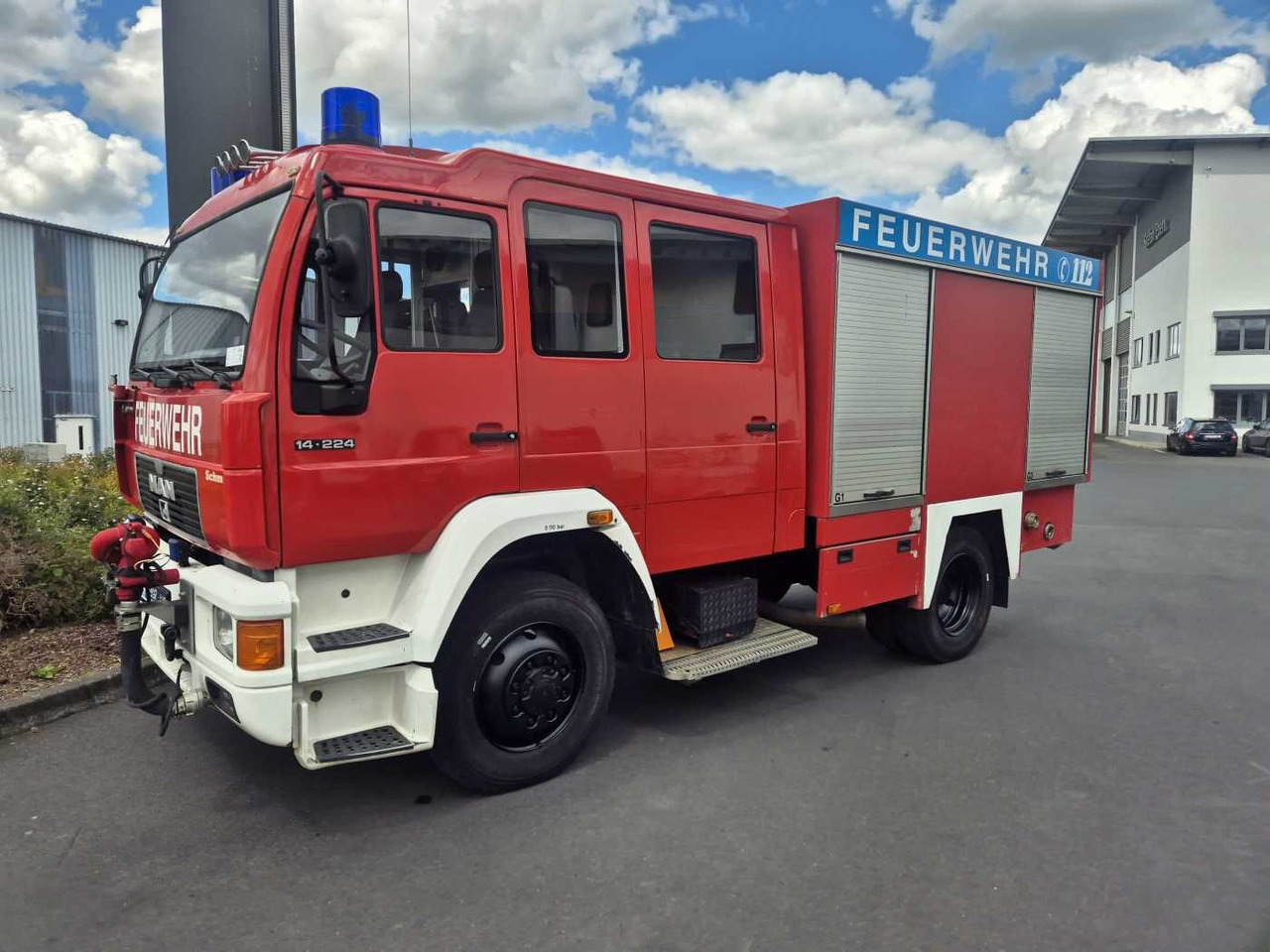 MAN 14.224 4x4 TLF 16/29 Tanklöschfahrzeug Feuerwehr - Камион: снимка 3 MAN 14.224 4x4 TLF 16/29 Tanklöschfahrzeug Feuerwehr - Камион: снимка 3