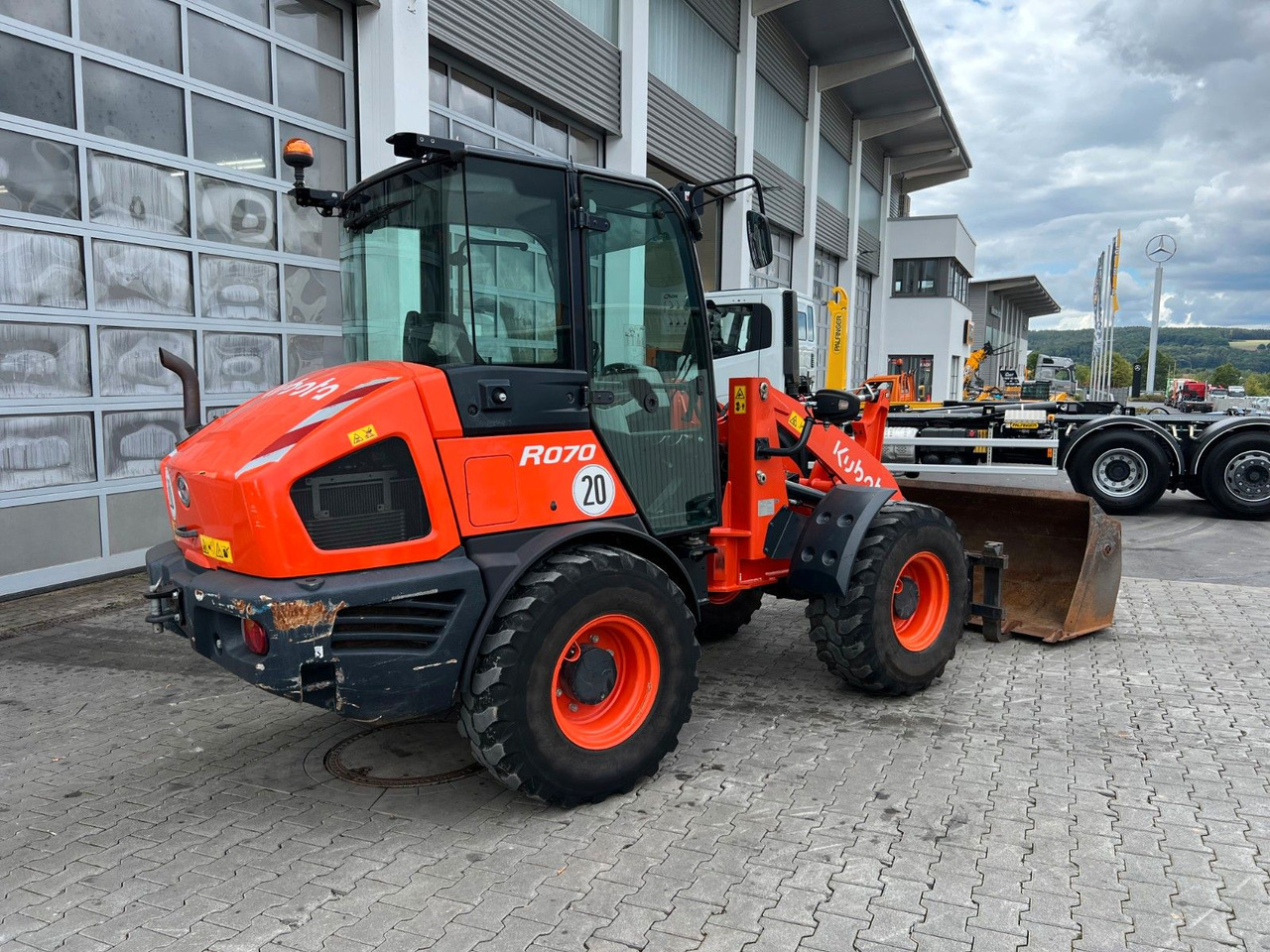Kubota R070 / Gabel & Schaufel / nur 1.869h! - Колесен товарач: снимка 3 Kubota R070 / Gabel & Schaufel / nur 1.869h! - Колесен товарач: снимка 3
