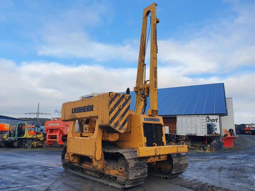 Liebherr RL 42 B / Rohrleger / Pipelayer / nur 4.861h! - Булдозер: снимка 4 Liebherr RL 42 B / Rohrleger / Pipelayer / nur 4.861h! - Булдозер: снимка 4