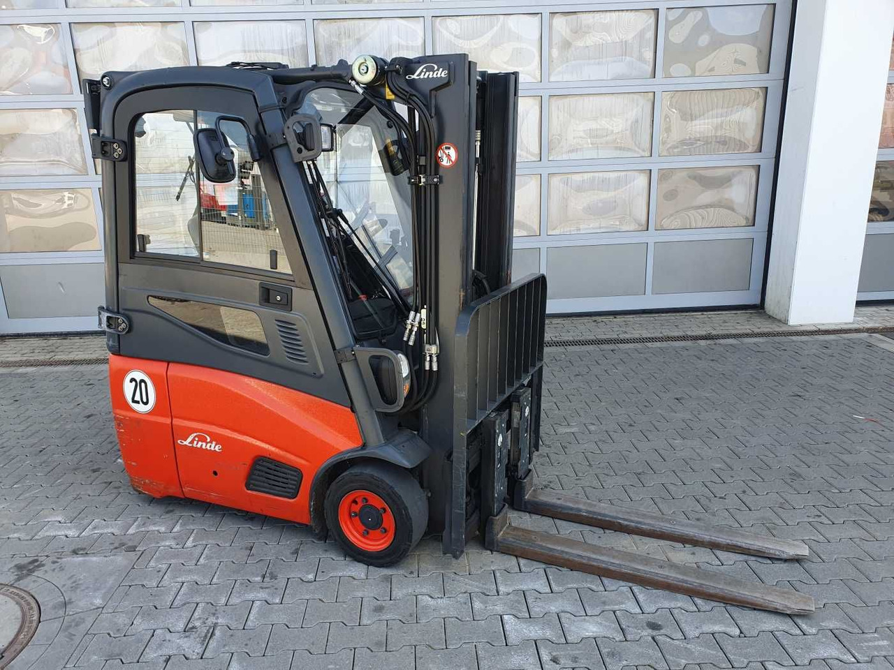 Linde E14 - 01 / Triplex: 4.00m! / SS / nur 3.405h! - Електрокар: снимка 2 Linde E14 - 01 / Triplex: 4.00m! / SS / nur 3.405h! - Електрокар: снимка 2