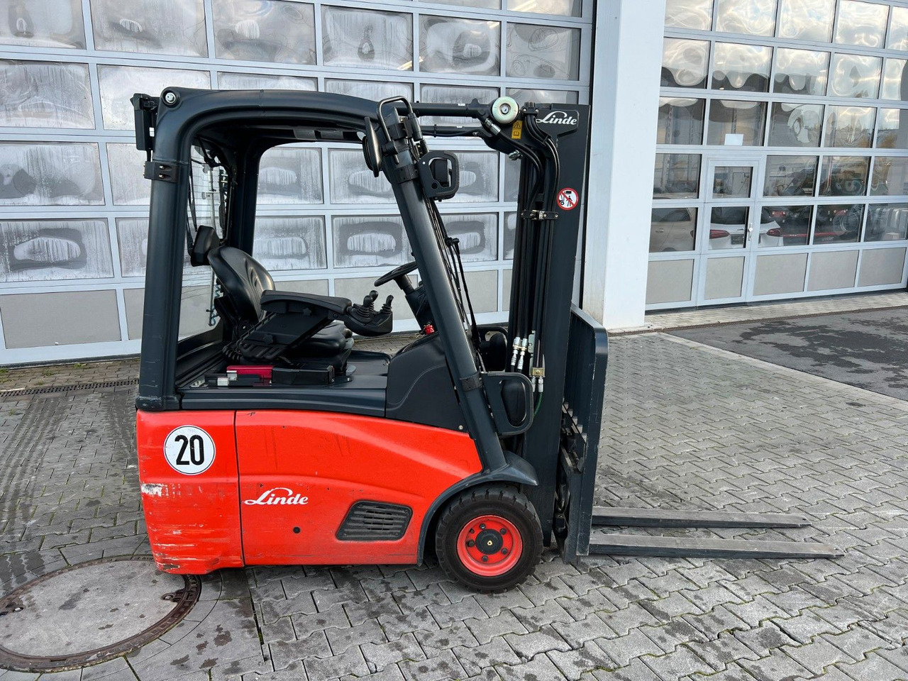 Linde E14 - 01 / Triplex: 4.10m! / SS / nur 986h! - Електрокар: снимка 3 Linde E14 - 01 / Triplex: 4.10m! / SS / nur 986h! - Електрокар: снимка 3