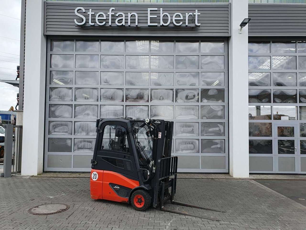 Linde E14 - 02 / Triplex: 4.00m! / SS / nur 2.119h! - Електрокар: снимка 1 Linde E14 - 02 / Triplex: 4.00m! / SS / nur 2.119h! - Електрокар: снимка 1