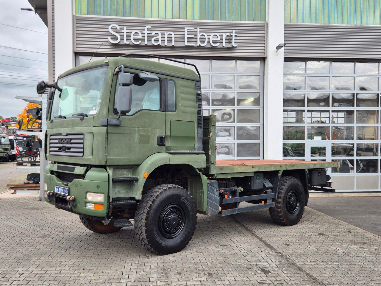 MAN TGA 18.360 4x4 BB Pritsche Single Bereifung - Бордови камион: снимка 3 MAN TGA 18.360 4x4 BB Pritsche Single Bereifung - Бордови камион: снимка 3