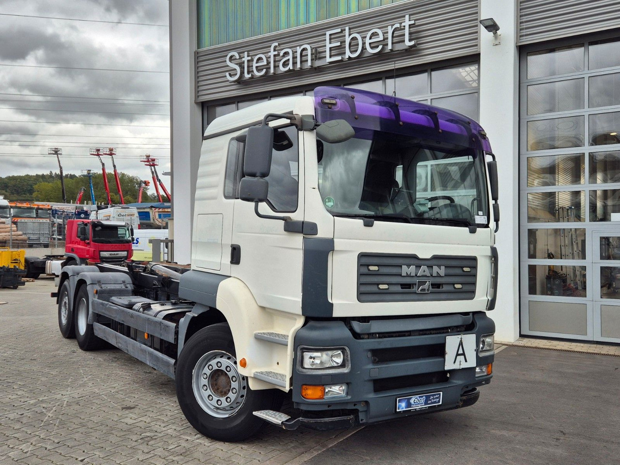 MAN TGA 26.440 6x2-2 BL Meiller RK 20.70 Bett - Мултилифт с кука камион: снимка 3 MAN TGA 26.440 6x2-2 BL Meiller RK 20.70 Bett - Мултилифт с кука камион: снимка 3