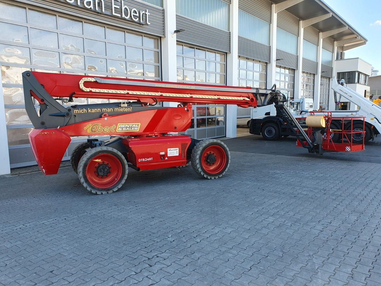 Magni DTB 24 RT 4x4 / 24,8m / 454kg / nur 1.250h - Автовишка: снимка 3 Magni DTB 24 RT 4x4 / 24,8m / 454kg / nur 1.250h - Автовишка: снимка 3