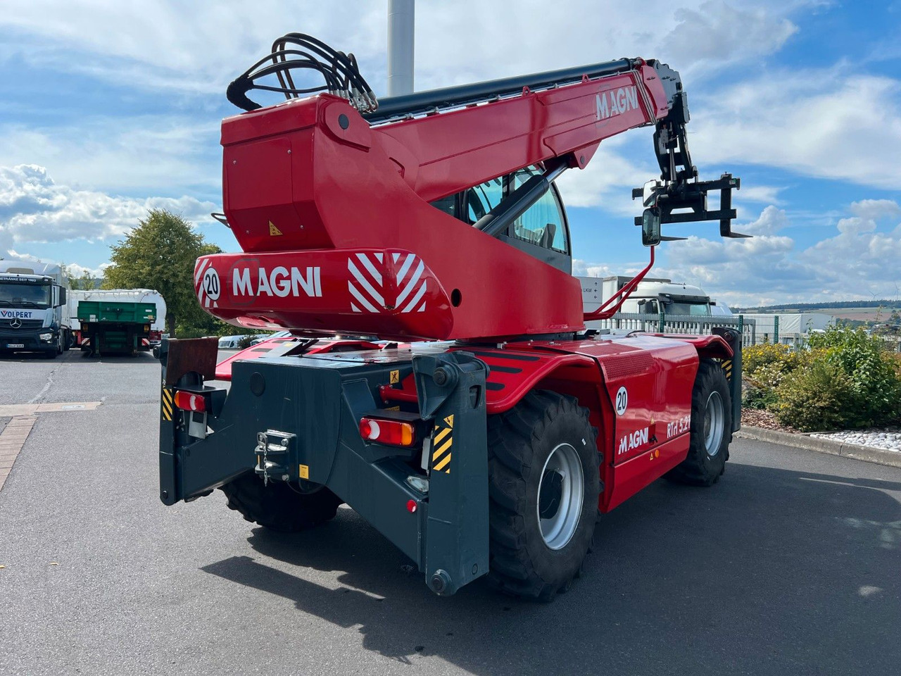 Magni RTH 5.21 Roto / Funk / Gabel / nur 419h - Телескопичен товарач: снимка 5 Magni RTH 5.21 Roto / Funk / Gabel / nur 419h - Телескопичен товарач: снимка 5