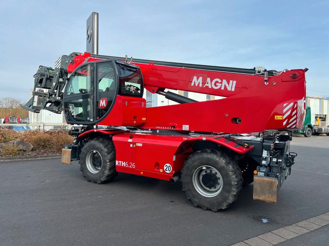 Magni RTH 6.26 / nur 597h ! / Gabel / 6 t Winde - Телескопичен товарач: снимка 2 Magni RTH 6.26 / nur 597h ! / Gabel / 6 t Winde - Телескопичен товарач: снимка 2