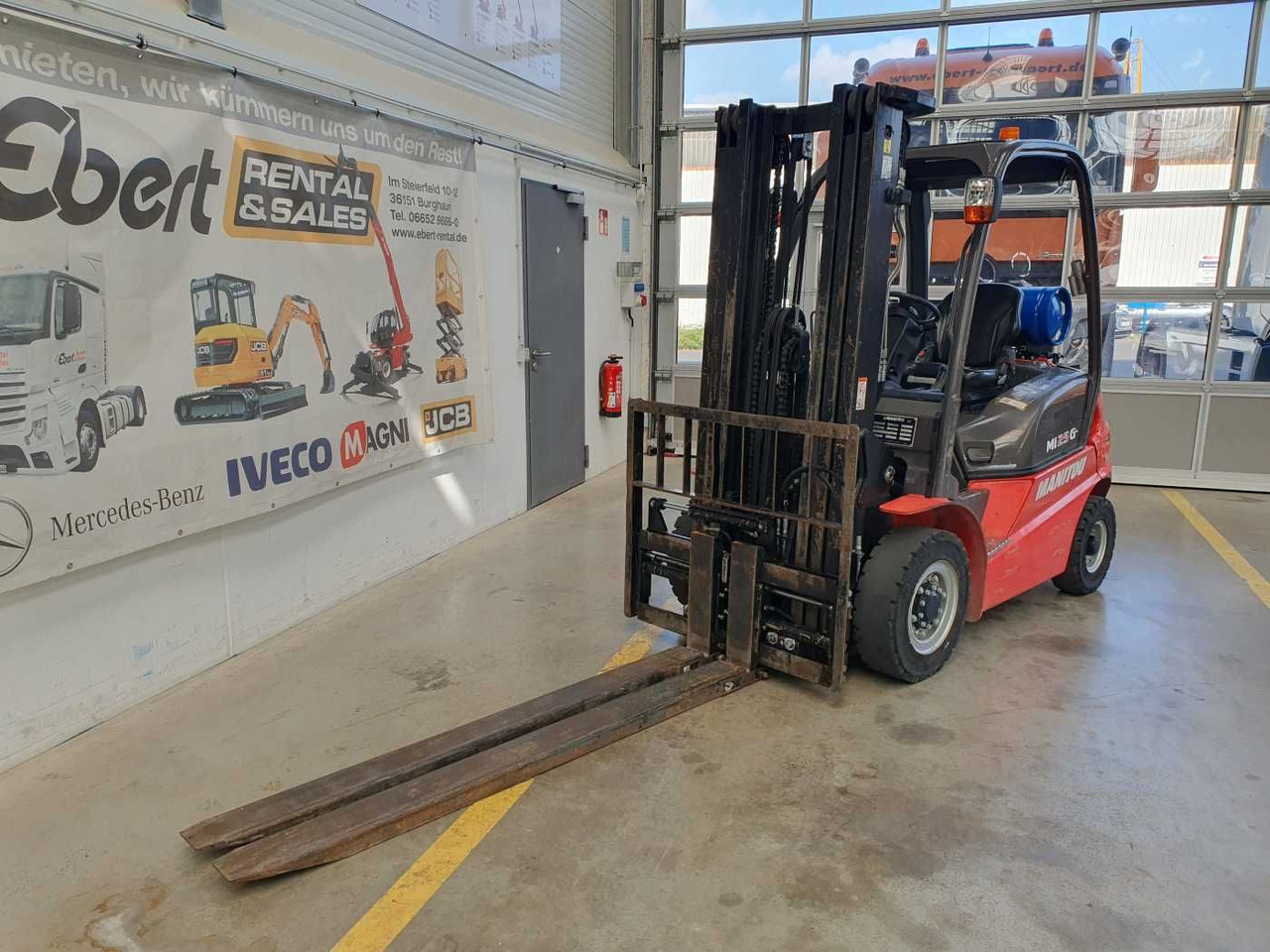 Manitou MI 25 G / Triplex: 4.70m / nur 1.976h! / SS - Газокар: снимка 4 Manitou MI 25 G / Triplex: 4.70m / nur 1.976h! / SS - Газокар: снимка 4