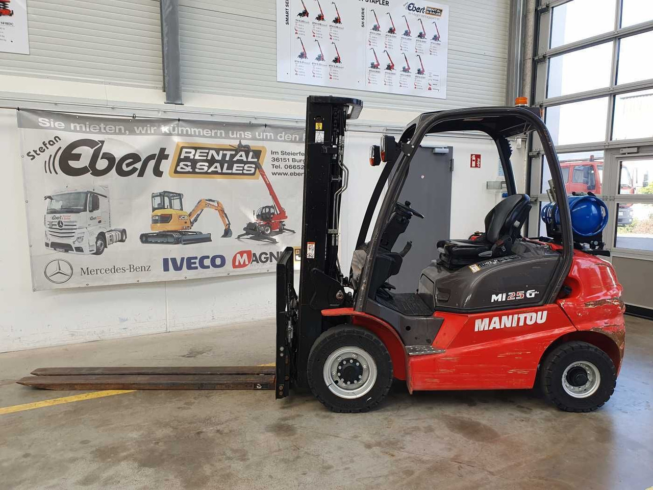 Manitou MI 25 G / Triplex: 4.70m / nur 1.976h! / SS - Газокар: снимка 1 Manitou MI 25 G / Triplex: 4.70m / nur 1.976h! / SS - Газокар: снимка 1