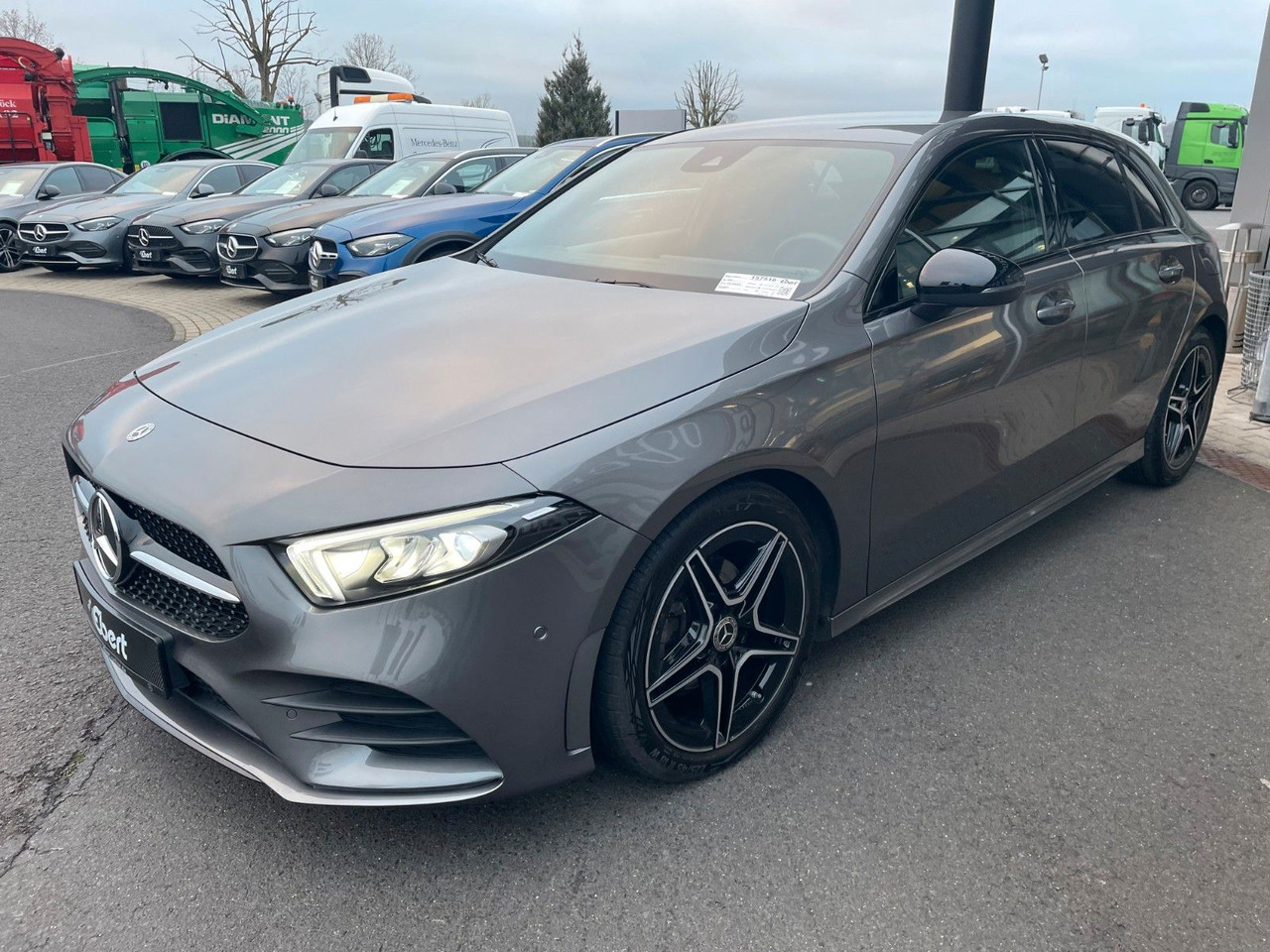 Mercedes-Benz A 180 AMG+LED+IHC+RFK+TotWinkel+SFIntegration - Лек автомобил: снимка 2 Mercedes-Benz A 180 AMG+LED+IHC+RFK+TotWinkel+SFIntegration - Лек автомобил: снимка 2