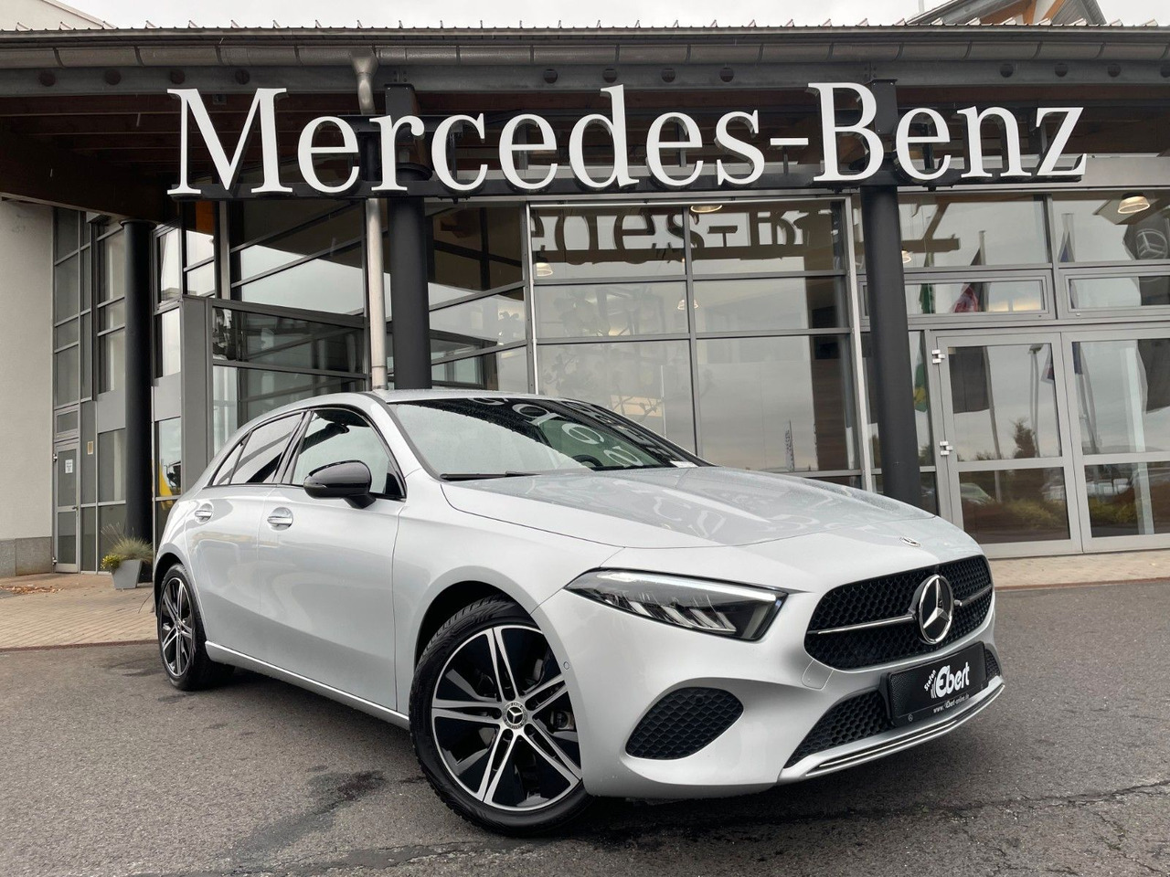 Mercedes-Benz A 200 Progressive Ambiente+R-Kamera+ - Седан: снимка 1 Mercedes-Benz A 200 Progressive Ambiente+R-Kamera+ - Седан: снимка 1