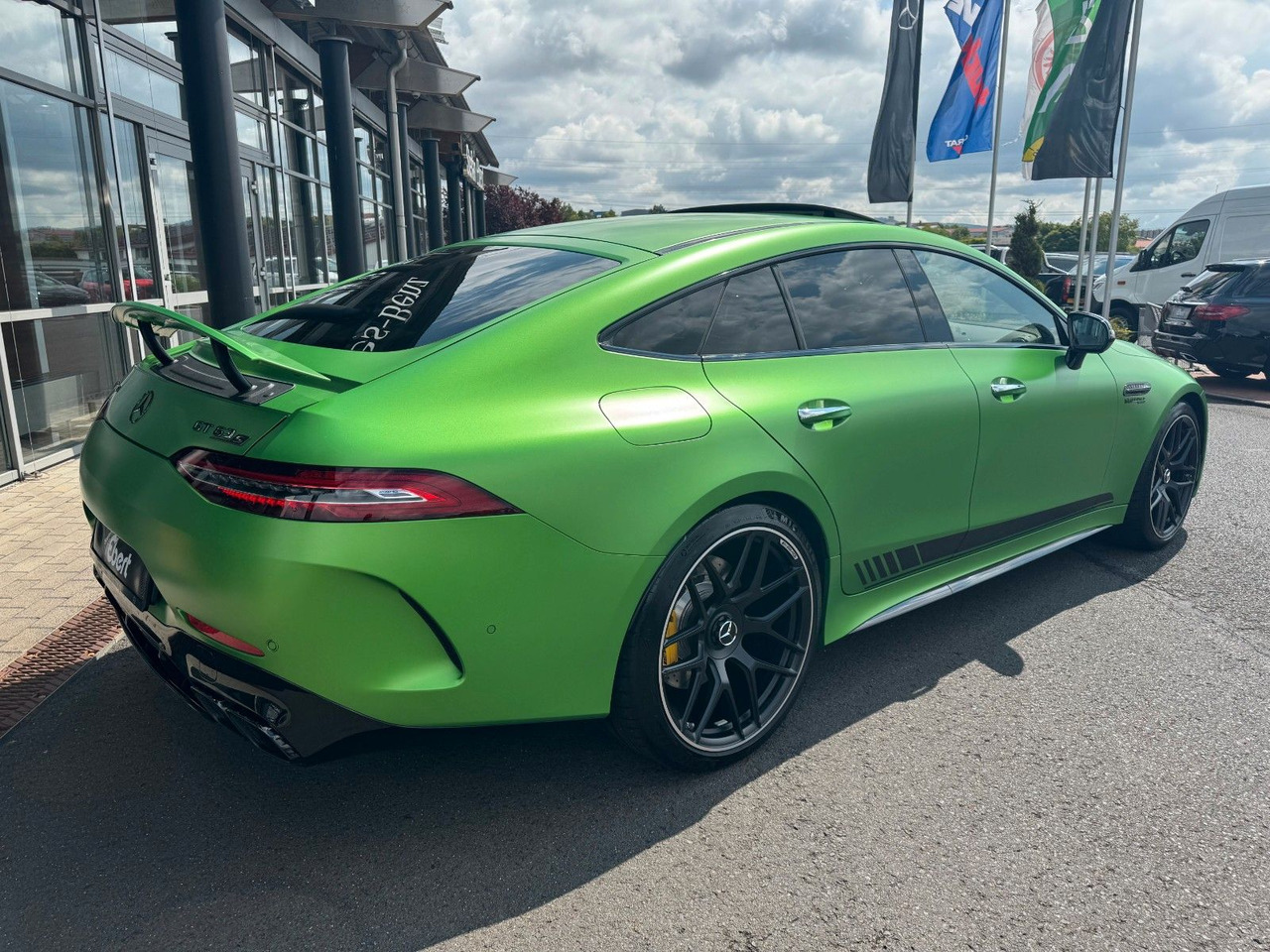 Mercedes-Benz AMG GT S AirM+Burm+Standh+HUD+360+VOLL - Купе: снимка 4 Mercedes-Benz AMG GT S AirM+Burm+Standh+HUD+360+VOLL - Купе: снимка 4