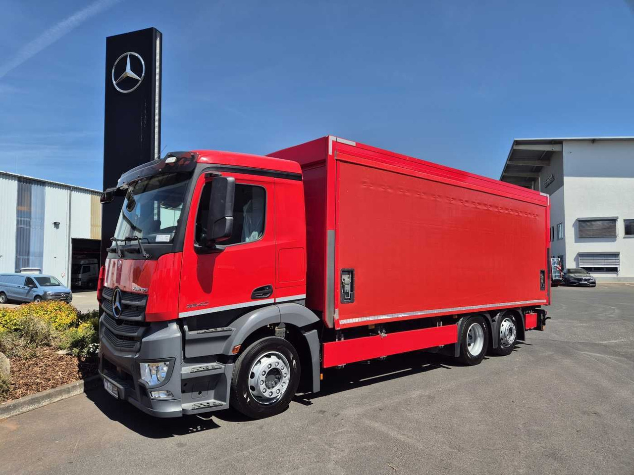 Mercedes-Benz Antos 2540 LnR 6x2 LBW Schiebeplanen AHK - Камион с брезент: снимка 2 Mercedes-Benz Antos 2540 LnR 6x2 LBW Schiebeplanen AHK - Камион с брезент: снимка 2
