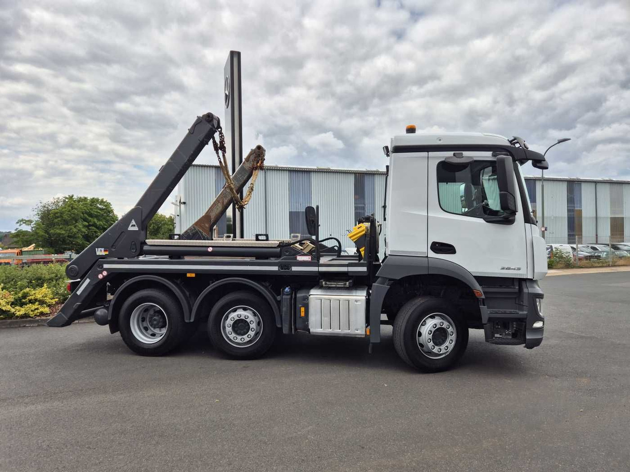 Mercedes-Benz Arocs 2643 L 6x2/4 VDL AHK Funk Vorlaufachse - Самосвал камион: снимка 5 Mercedes-Benz Arocs 2643 L 6x2/4 VDL AHK Funk Vorlaufachse - Самосвал камион: снимка 5