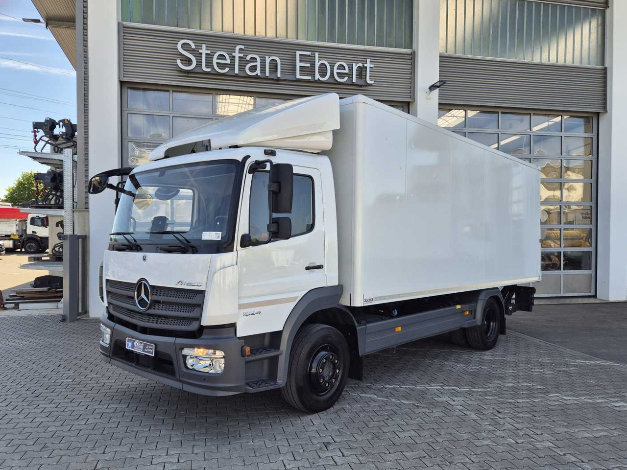 Mercedes-Benz Atego 1524 L Klima Standheizung LBW 1.500kg - Камион фургон: снимка 1 Mercedes-Benz Atego 1524 L Klima Standheizung LBW 1.500kg - Камион фургон: снимка 1