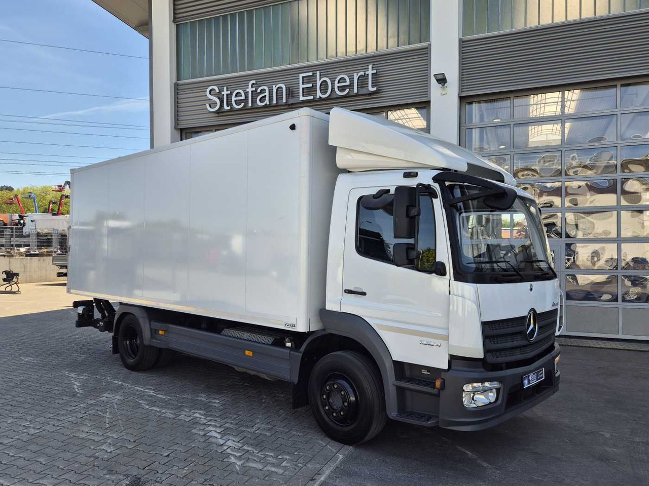 Mercedes-Benz Atego 1524 L Klima Standheizung LBW 1.500kg - Камион фургон: снимка 2 Mercedes-Benz Atego 1524 L Klima Standheizung LBW 1.500kg - Камион фургон: снимка 2
