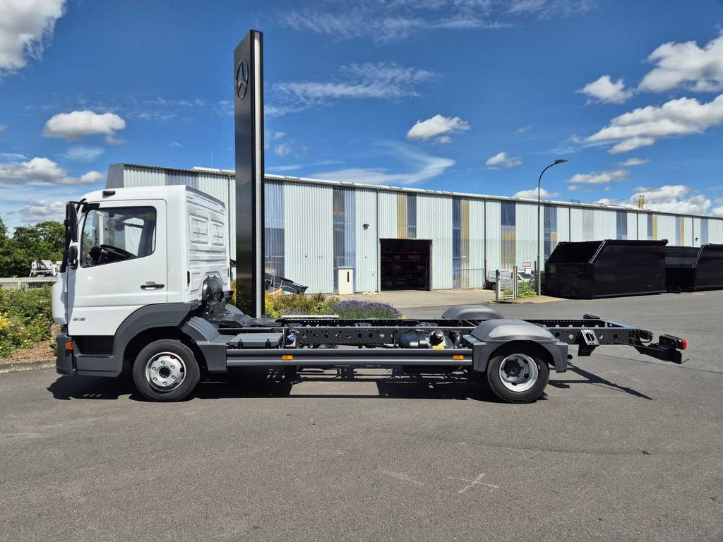 Mercedes-Benz Atego 818 L Fahrgestell, 6 Stück vorhanden - Шаси кабина: снимка 3 Mercedes-Benz Atego 818 L Fahrgestell, 6 Stück vorhanden - Шаси кабина: снимка 3