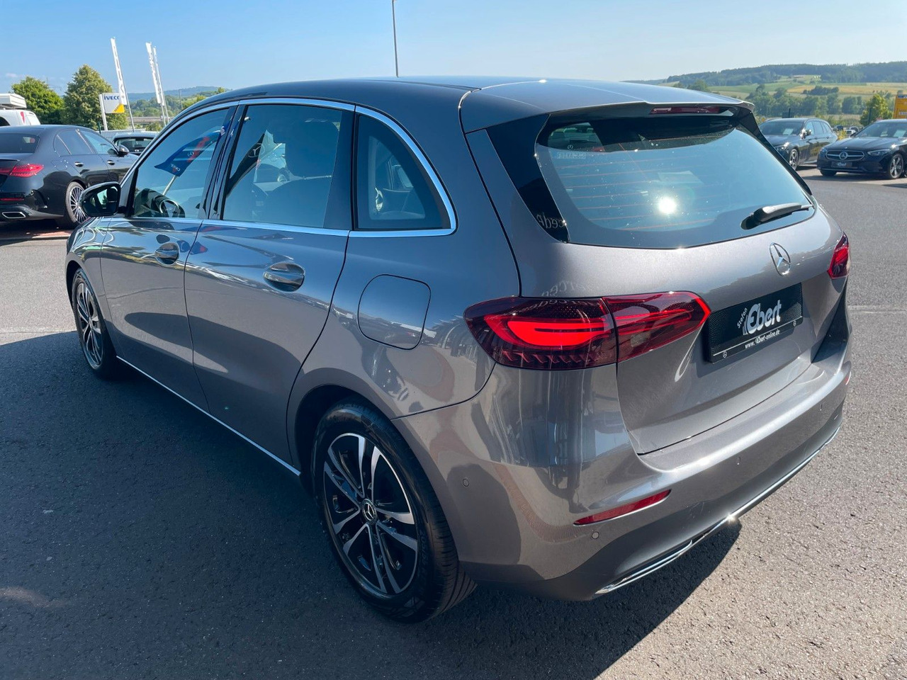 Mercedes-Benz B 200 d Progressive R-Kamera+Carplay+El.Heckklap - Комби: снимка 3 Mercedes-Benz B 200 d Progressive R-Kamera+Carplay+El.Heckklap - Комби: снимка 3