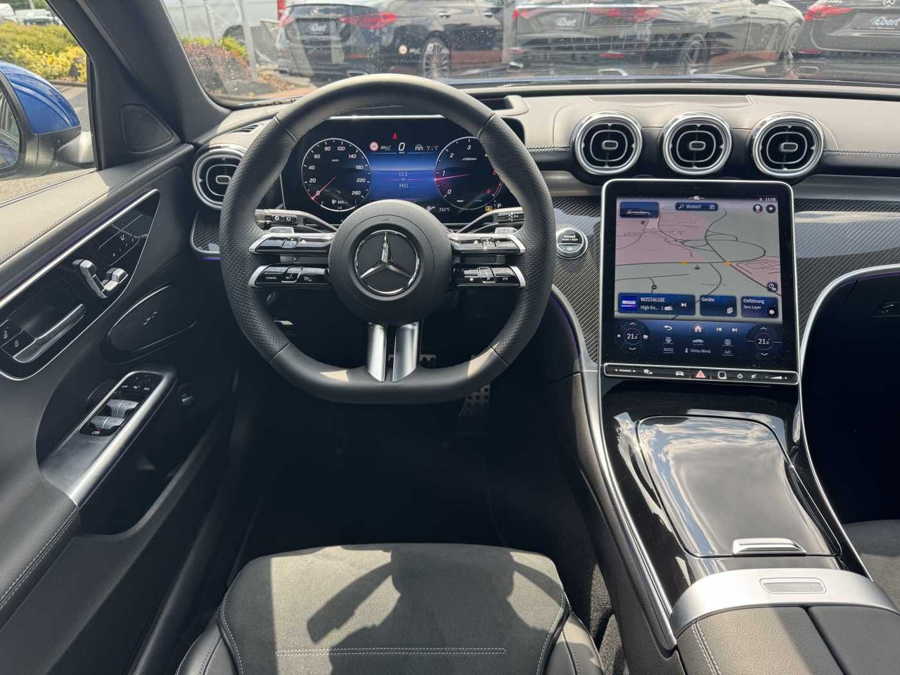 Лек автомобил Mercedes-Benz C 200d AMG+Pano+Distr+Digital+AHK+HUD+360+IHC+: снимка 12