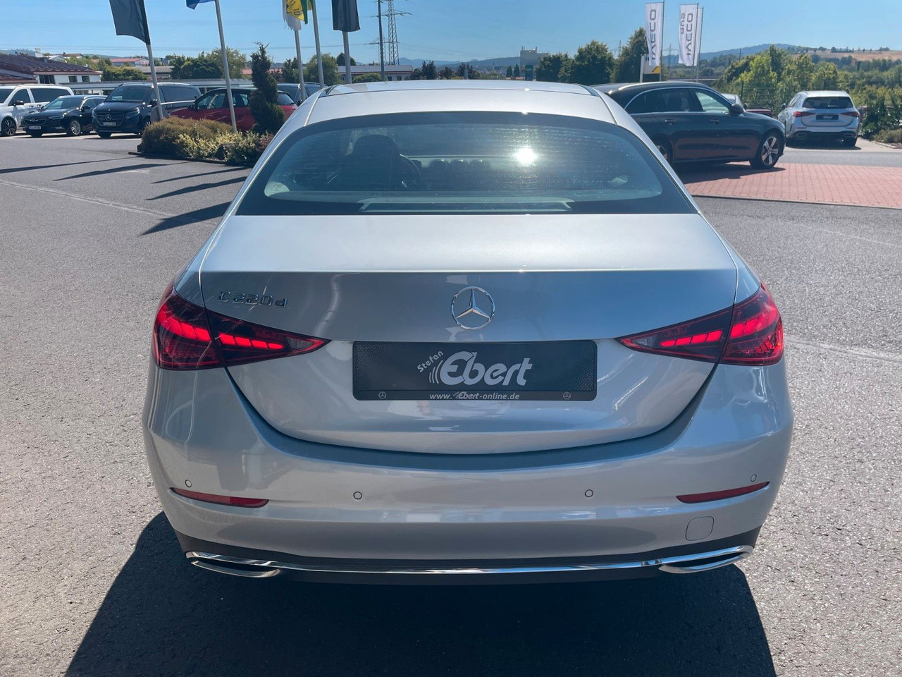Mercedes-Benz C 220 d AVANTGARDE R-Kamera+Carplay+TotW+Ambient - Седан: снимка 4 Mercedes-Benz C 220 d AVANTGARDE R-Kamera+Carplay+TotW+Ambient - Седан: снимка 4