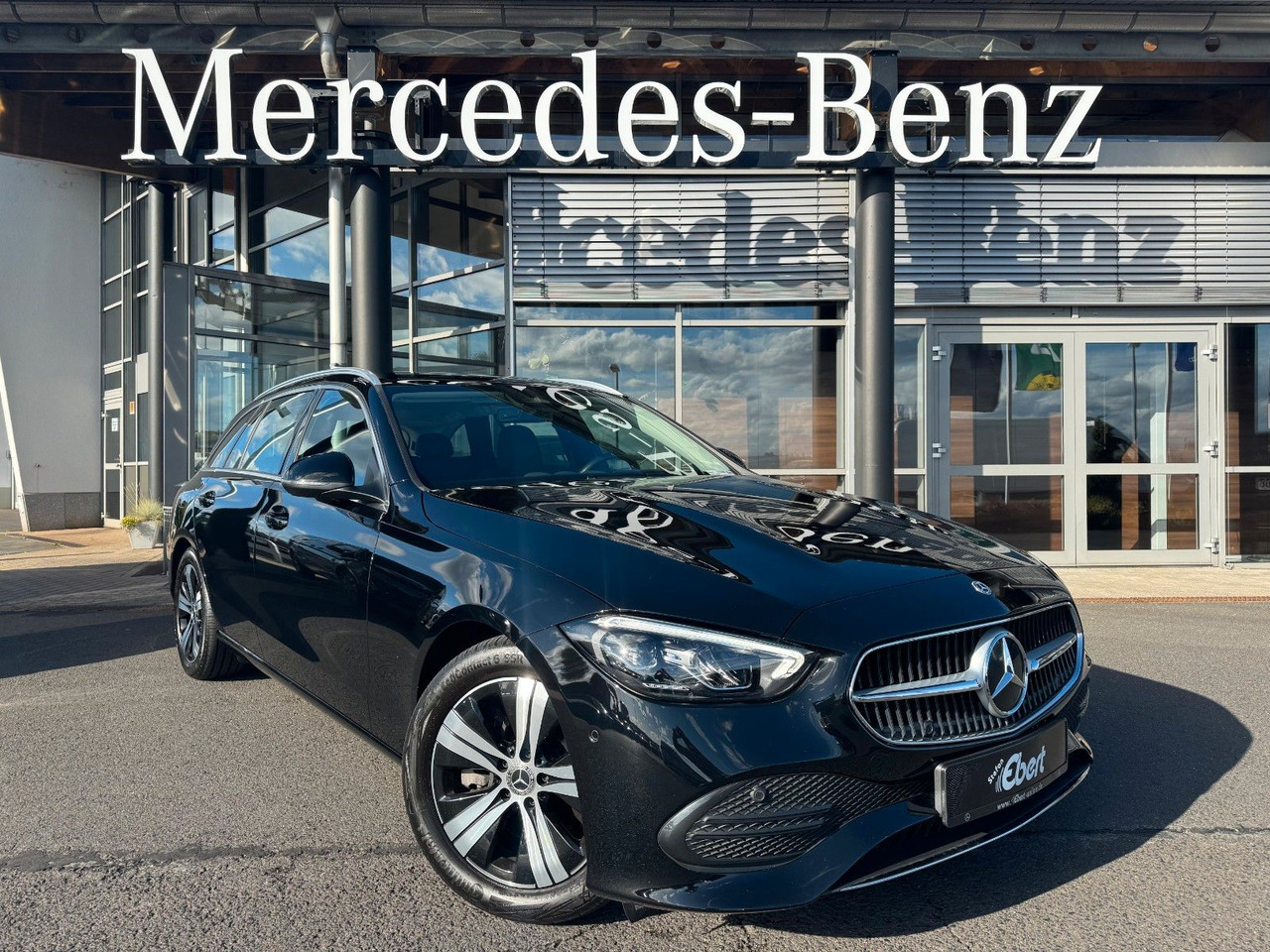 Mercedes-Benz C 300d T Avantgarde+RKamera+TotW+Ambiente - Комби: снимка 1 Mercedes-Benz C 300d T Avantgarde+RKamera+TotW+Ambiente - Комби: снимка 1