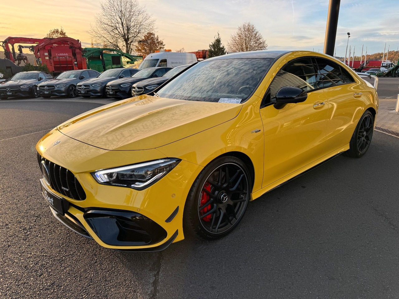 Mercedes-Benz CLA 45 AMG+Aerodynamic+Pano+Burm+Multikontur+ - Купе: снимка 2 Mercedes-Benz CLA 45 AMG+Aerodynamic+Pano+Burm+Multikontur+ - Купе: снимка 2