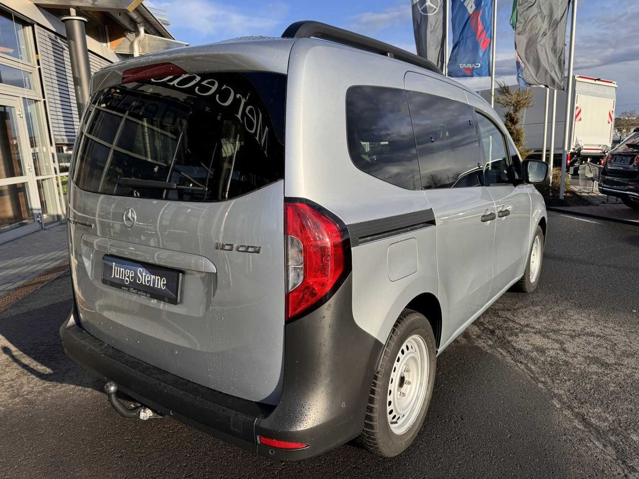Mercedes-Benz Citan 110 CDI Tourer Klima AHK Kamera MBUX Tempo - Пътнически бус: снимка 4 Mercedes-Benz Citan 110 CDI Tourer Klima AHK Kamera MBUX Tempo - Пътнически бус: снимка 4