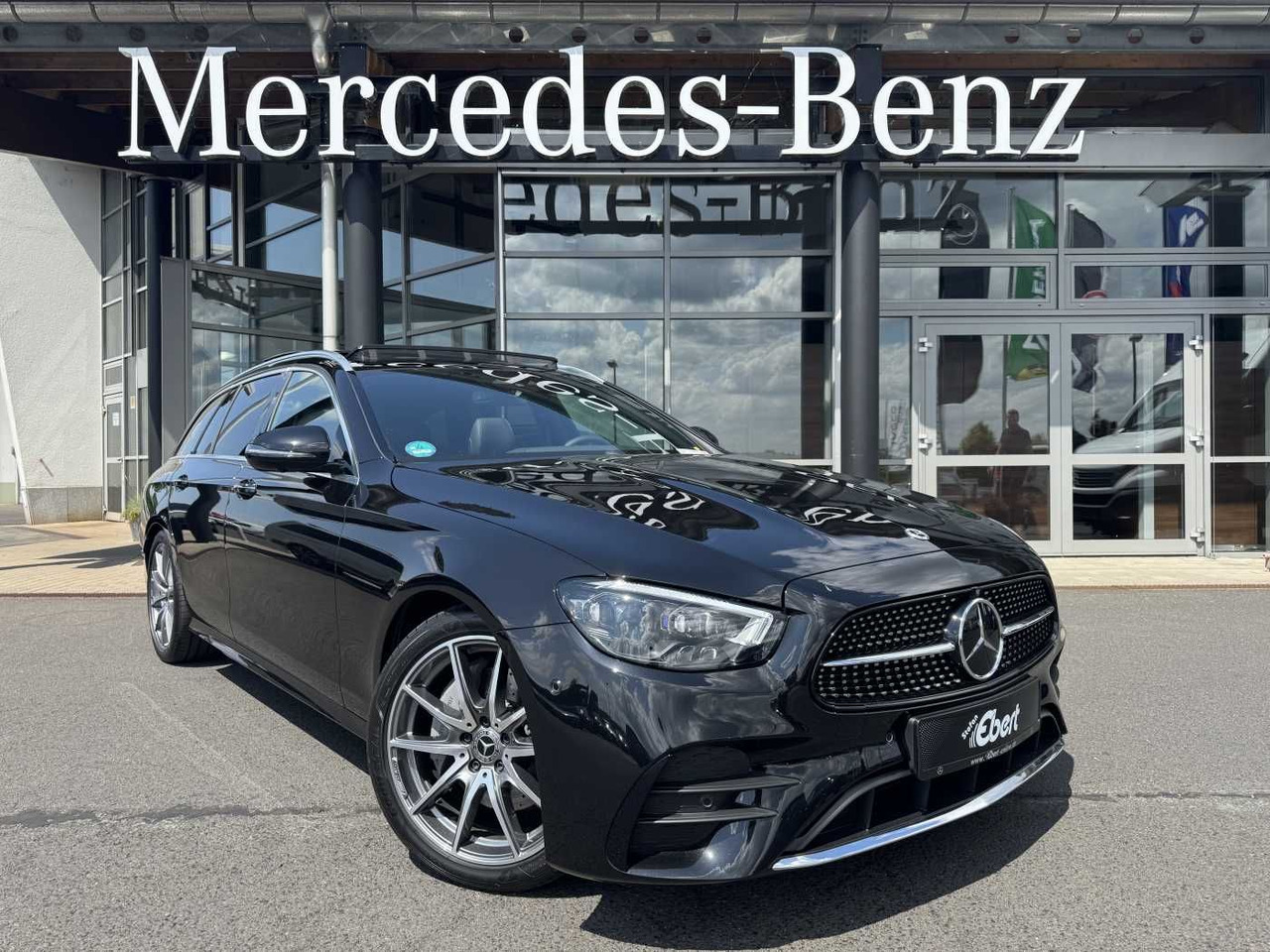 Mercedes-Benz E 220d AMG+Pano+Burm+Distr+Memory+AHK+360 - Лек автомобил: снимка 1 Mercedes-Benz E 220d AMG+Pano+Burm+Distr+Memory+AHK+360 - Лек автомобил: снимка 1