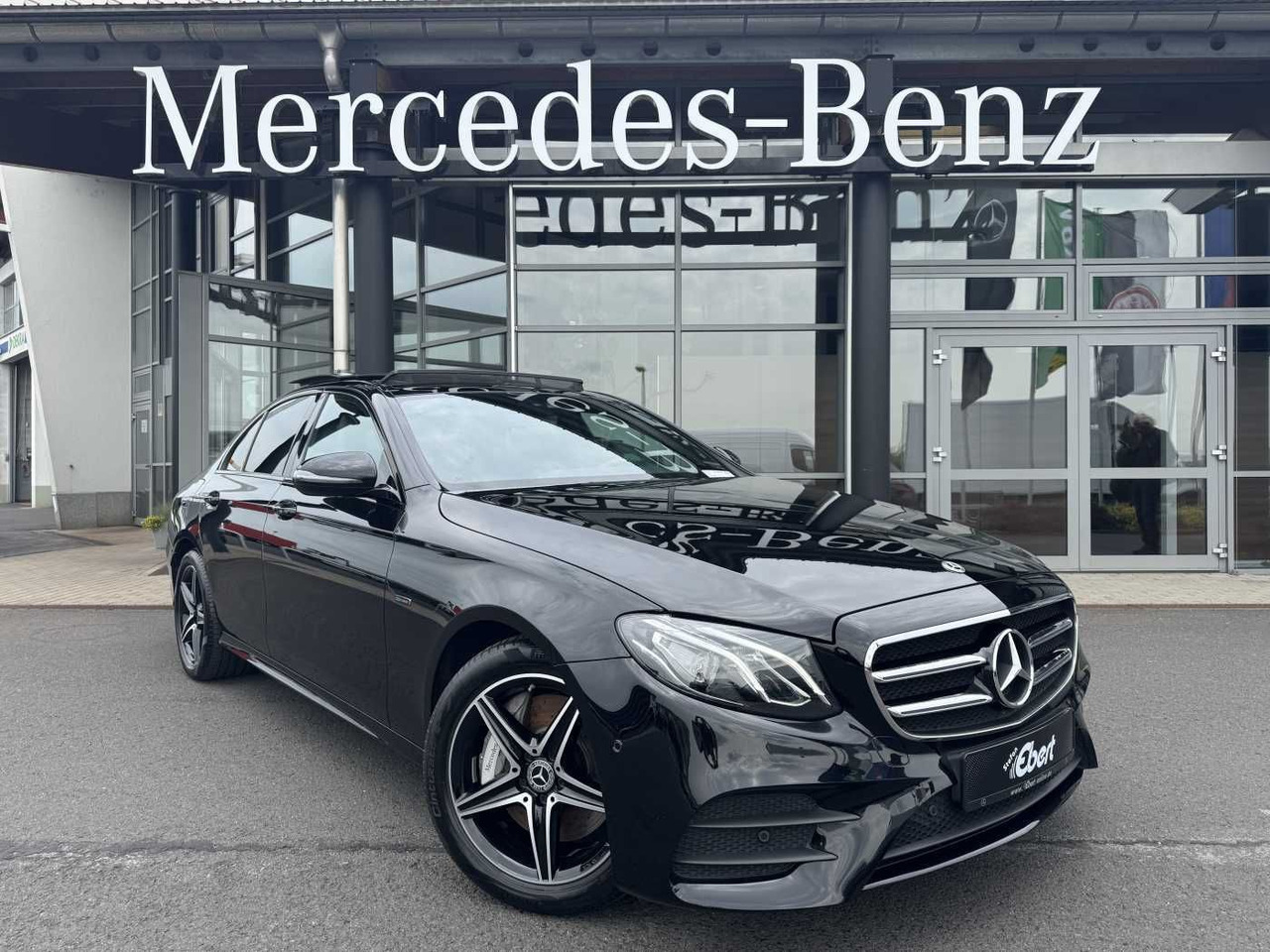 Mercedes-Benz E 300de 9G AMG+Pano+Memory+Ambiente+ RFK+Night - Седан: снимка 1 Mercedes-Benz E 300de 9G AMG+Pano+Memory+Ambiente+ RFK+Night - Седан: снимка 1