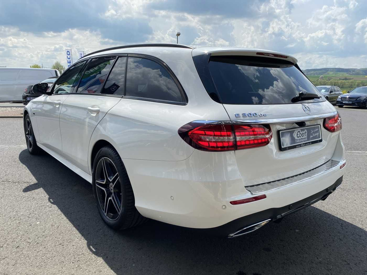 Mercedes-Benz E 300de T 9G AMG+RKamera+AmbienteP +TotW+DAB+ESD - Лек автомобил: снимка 3 Mercedes-Benz E 300de T 9G AMG+RKamera+AmbienteP +TotW+DAB+ESD - Лек автомобил: снимка 3