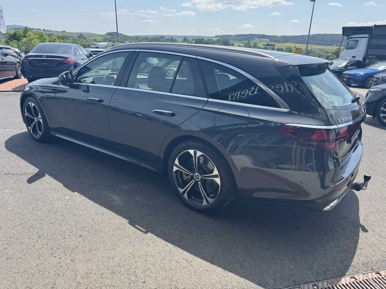 Mercedes-Benz E 300de T AVANTGARDE+AHK+Burm4D+Distr+Memory+360 - Комби: снимка 3 Mercedes-Benz E 300de T AVANTGARDE+AHK+Burm4D+Distr+Memory+360 - Комби: снимка 3