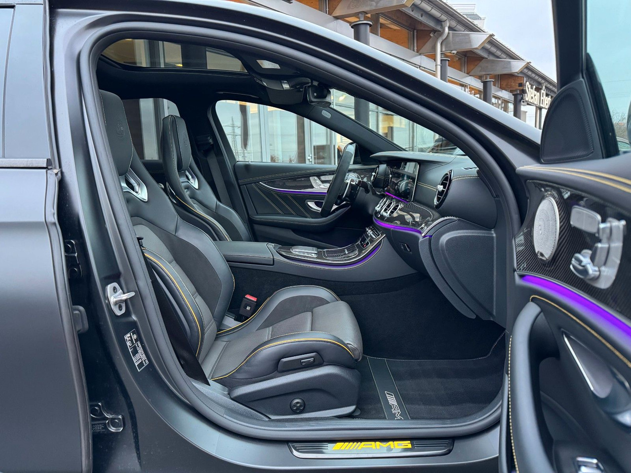 Седан Mercedes-Benz E 63 AMG S FinalEd+Pano+Burm+STH+Memory+HUD: снимка 8 Седан Mercedes-Benz E 63 AMG S FinalEd+Pano+Burm+STH+Memory+HUD: снимка 8