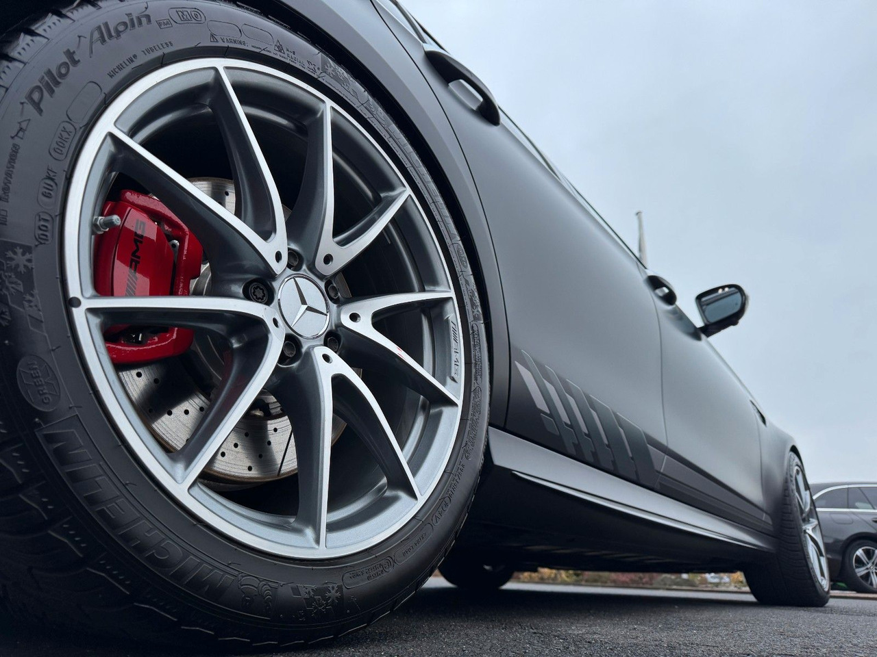 Седан Mercedes-Benz E 63 AMG S FinalEd+Pano+Burm+STH+Memory+HUD: снимка 6 Седан Mercedes-Benz E 63 AMG S FinalEd+Pano+Burm+STH+Memory+HUD: снимка 6