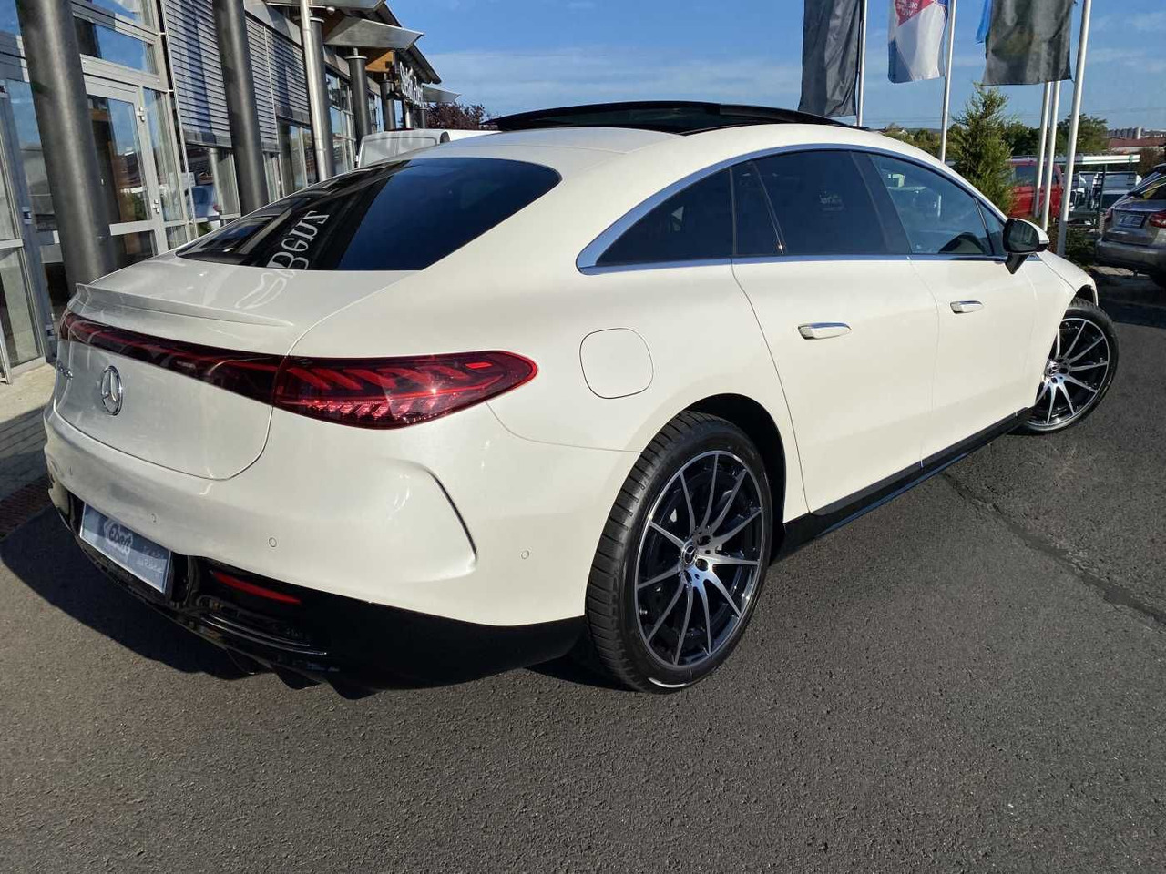 Mercedes-Benz EQS 450+ AMG+Premium+Burm+Pano+HUD +DigiLig+360° - Лек автомобил: снимка 4 Mercedes-Benz EQS 450+ AMG+Premium+Burm+Pano+HUD +DigiLig+360° - Лек автомобил: снимка 4