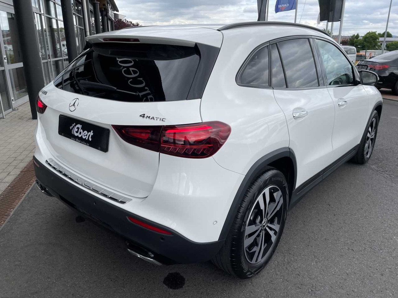 Mercedes-Benz GLA 220 4M 8G Progressive R-Kamera +Distr+Ambien - Джип: снимка 4 Mercedes-Benz GLA 220 4M 8G Progressive R-Kamera +Distr+Ambien - Джип: снимка 4