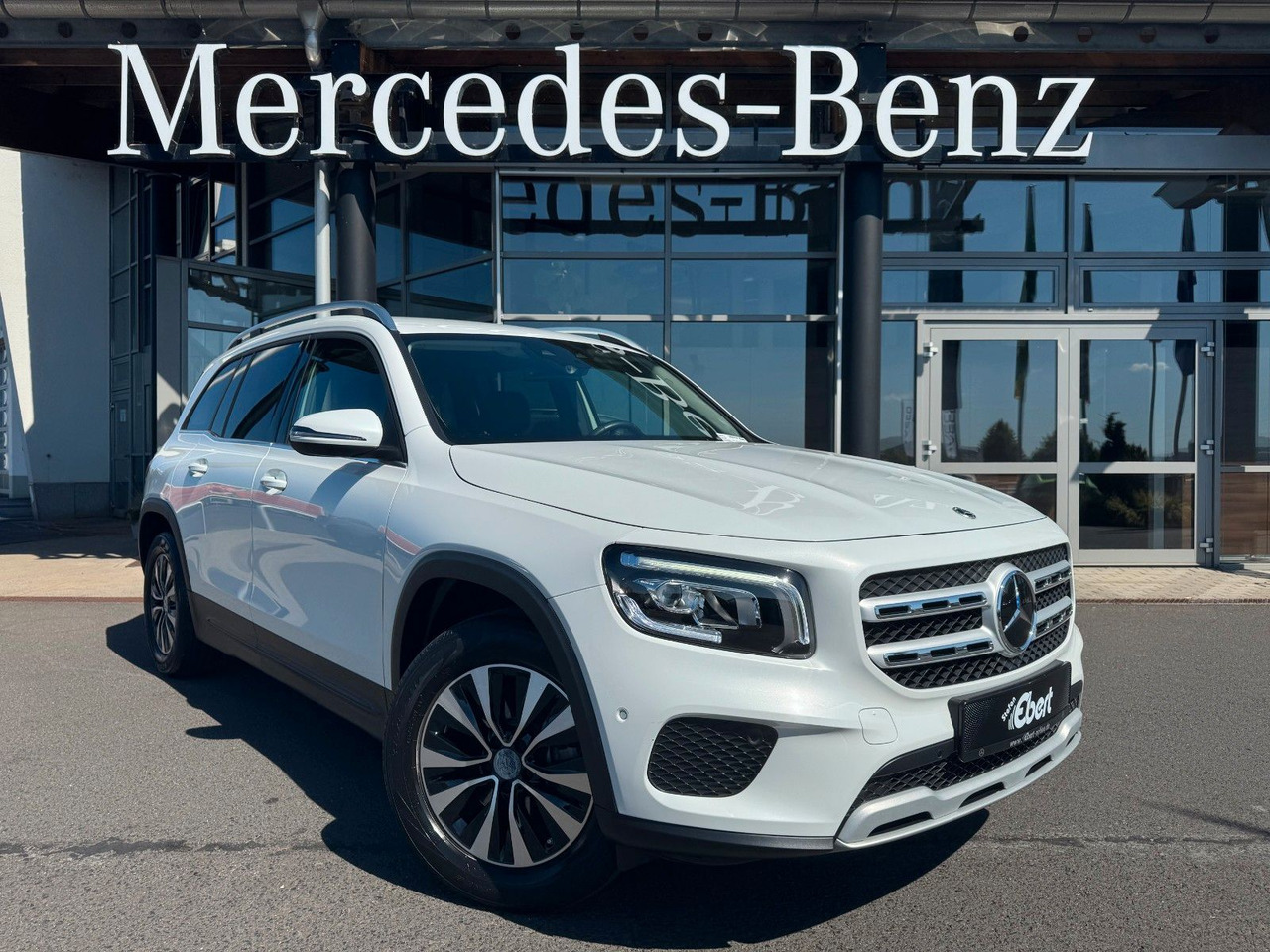 Mercedes-Benz GLB 180 Style+Distronic+RKamera+Vollleder - Джип: снимка 1 Mercedes-Benz GLB 180 Style+Distronic+RKamera+Vollleder - Джип: снимка 1
