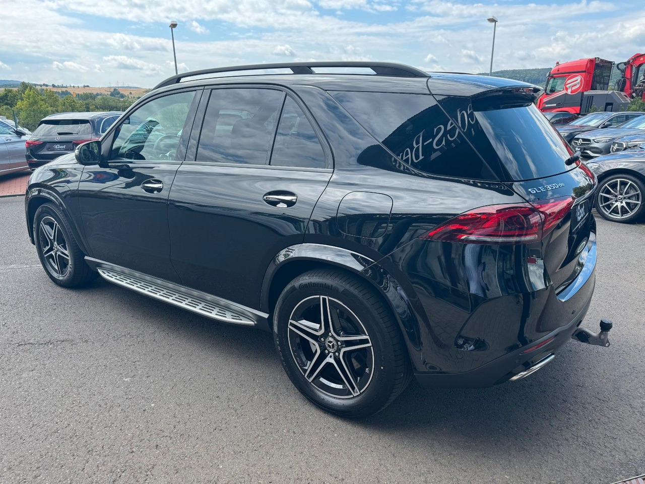 Mercedes-Benz GLE 350de 4M AMG+Pano+AHK+Burm+Distr++HUD+360+ - Джип: снимка 3 Mercedes-Benz GLE 350de 4M AMG+Pano+AHK+Burm+Distr++HUD+360+ - Джип: снимка 3