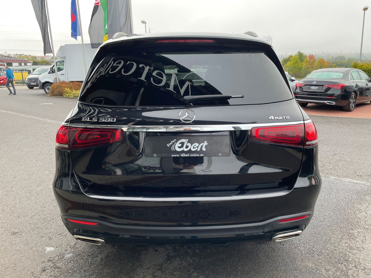 Mercedes-Benz GLS 580 4M AMG Pano+AHK+Burm+7Sitz+HUD+Fond+VOLL - Джип: снимка 4 Mercedes-Benz GLS 580 4M AMG Pano+AHK+Burm+7Sitz+HUD+Fond+VOLL - Джип: снимка 4