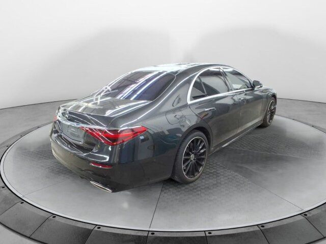 Mercedes-Benz S 580e AMG+Pano+Digital+Burm+3D+AirM+HUD+360+ - Седан: снимка 3 Mercedes-Benz S 580e AMG+Pano+Digital+Burm+3D+AirM+HUD+360+ - Седан: снимка 3