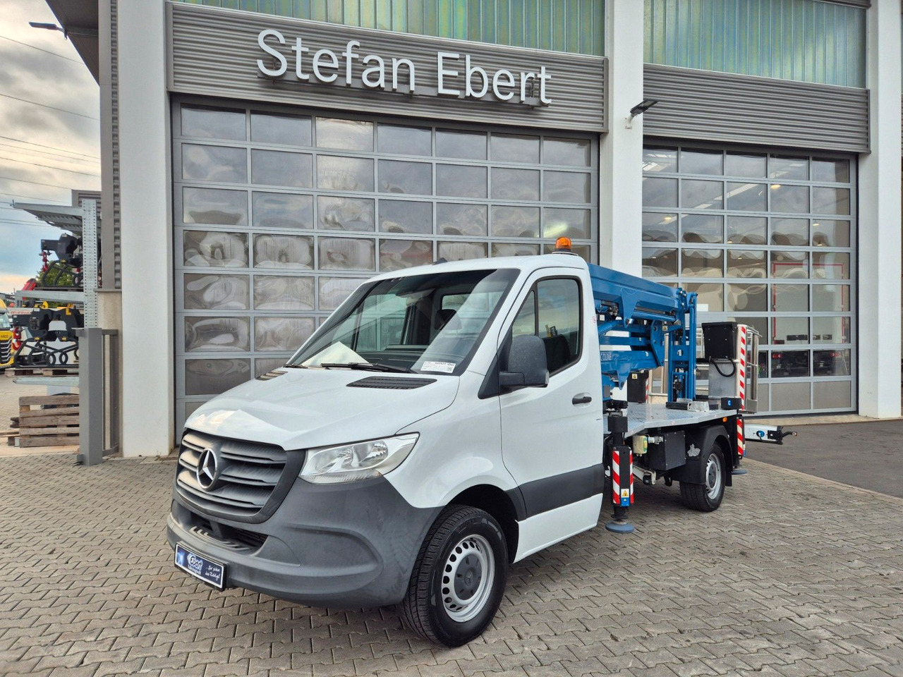 Mercedes-Benz Sprinter 314CDI Hubsteiger Ruthmann EcolineRS200 - Автовишка: снимка 1 Mercedes-Benz Sprinter 314CDI Hubsteiger Ruthmann EcolineRS200 - Автовишка: снимка 1