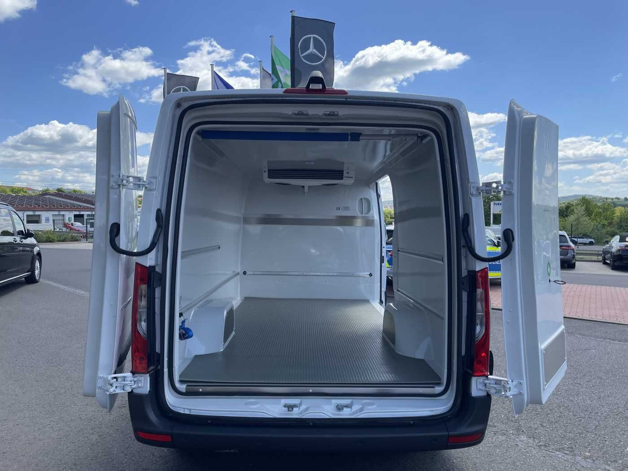 Mercedes-Benz Sprinter 315 CDI Frischdienst Fahr-/Standkühlung - Хладилен бус: снимка 5 Mercedes-Benz Sprinter 315 CDI Frischdienst Fahr-/Standkühlung - Хладилен бус: снимка 5