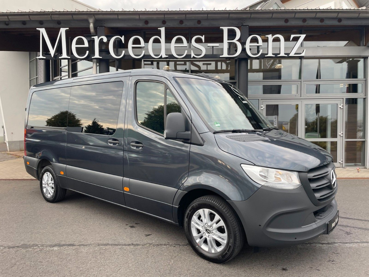 Mercedes-Benz Sprinter 317 CDI Tourer 3665 9G Kamera AHK3,5to - Пътнически бус: снимка 1 Mercedes-Benz Sprinter 317 CDI Tourer 3665 9G Kamera AHK3,5to - Пътнически бус: снимка 1