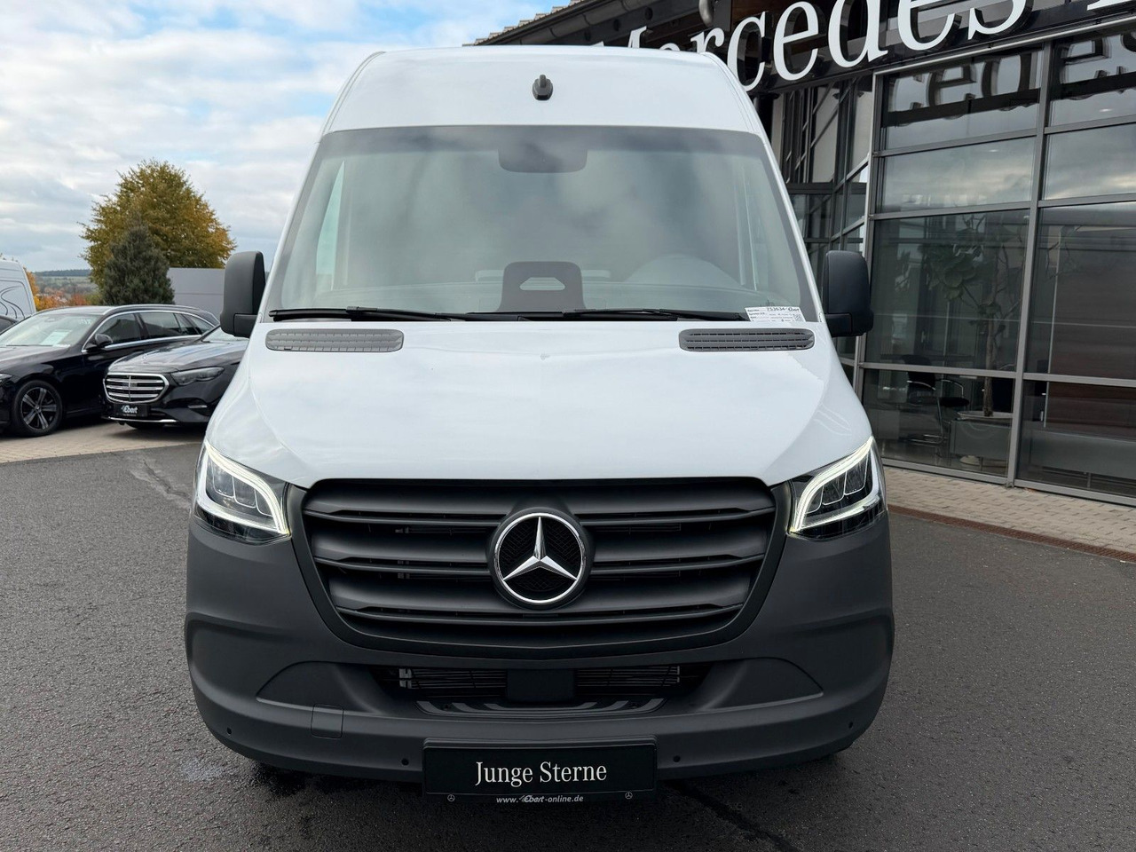 Mercedes-Benz Sprinter 319 CDI 4325 DISTRONIC Klima AHK - Товарен бус: снимка 2 Mercedes-Benz Sprinter 319 CDI 4325 DISTRONIC Klima AHK - Товарен бус: снимка 2