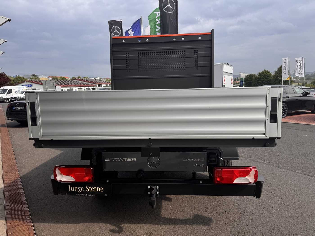 Mercedes-Benz Sprinter 319 CDI 4x4 DoKa AHK3,5 Klima Kamera - Брезентов бус, Бус с двойна кабина: снимка 5 Mercedes-Benz Sprinter 319 CDI 4x4 DoKa AHK3,5 Klima Kamera - Брезентов бус, Бус с двойна кабина: снимка 5